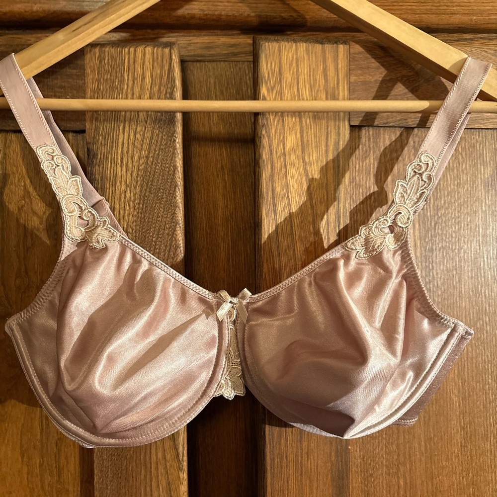 Chantelle Pink Lingerie